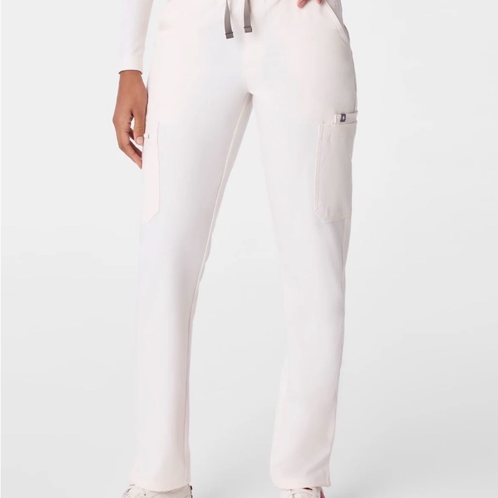 Figs Women's White Straight Leg Scrub Pants